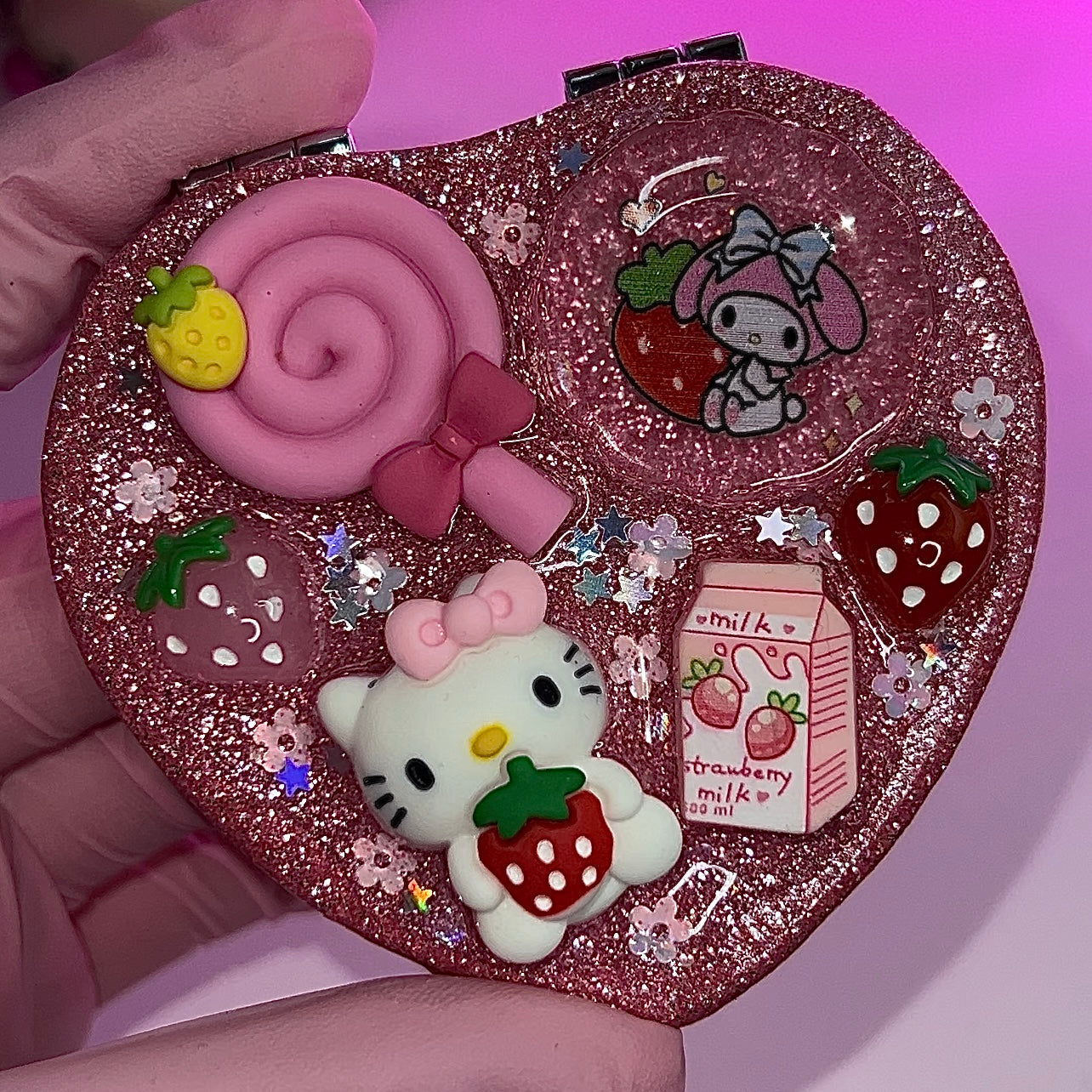 STRAWBERRY JUNK MIRROR