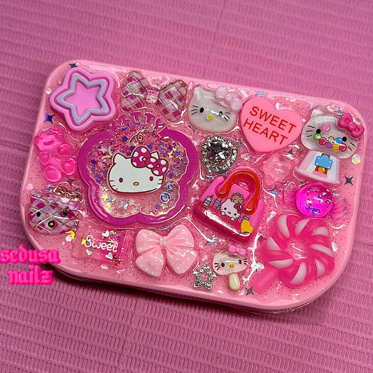 HELLO KITTY LASH CASE