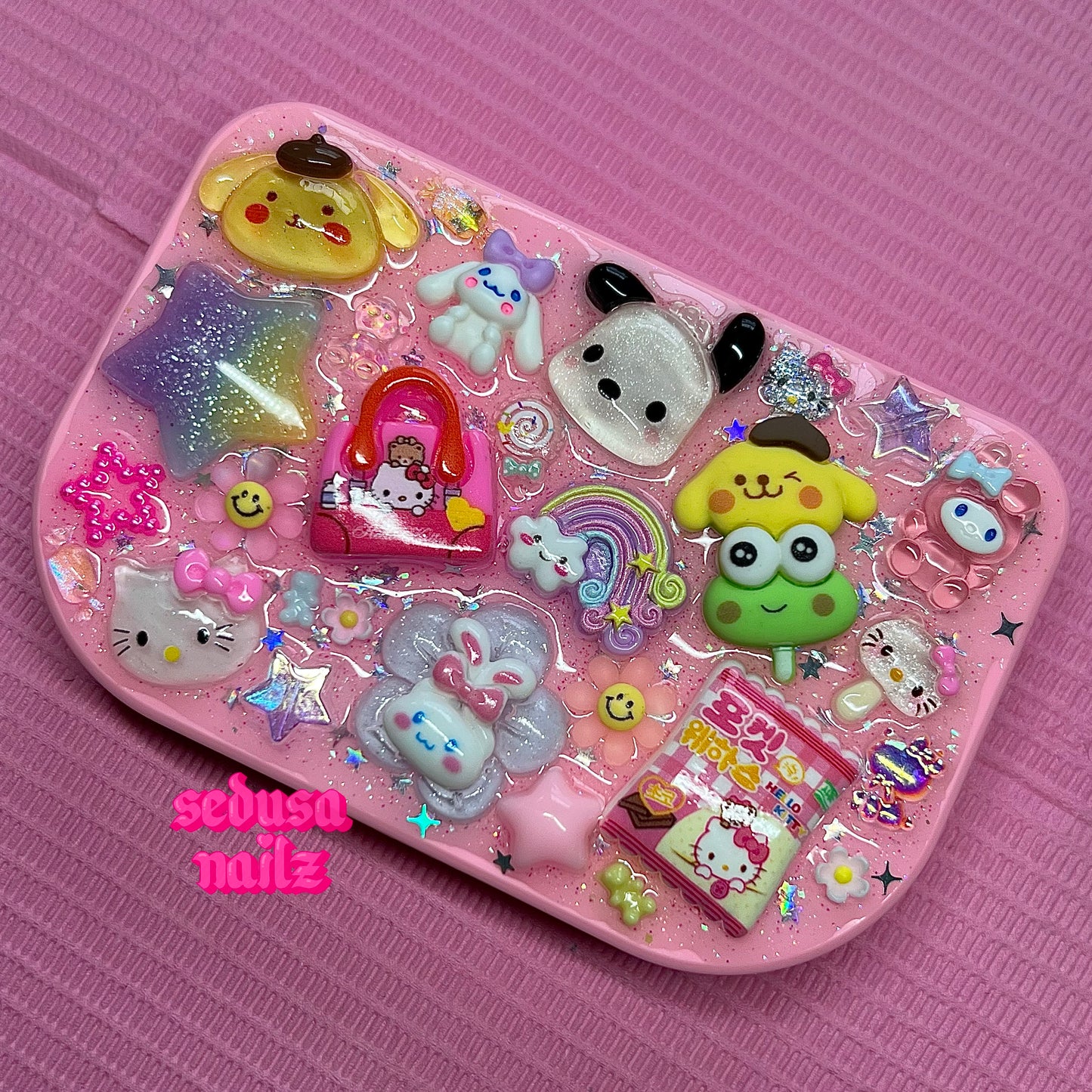 SANRIO LASH CASE